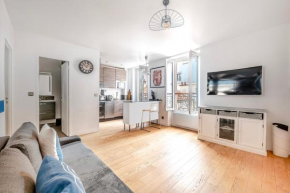 Downtown, Spacious & Cozy